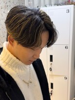 アコロン(acoron.)&nbsp;メンズハイライト/センターパート/池袋メンズカット