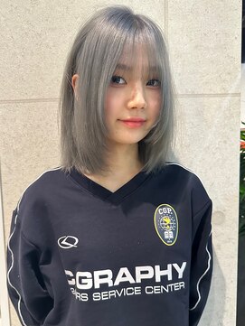 コト 福井大和田店(coto) 福井レイヤーハイトーングレー艶髪髪質改善ミディアム顔周り