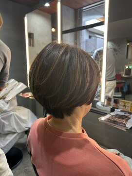 ニマルニーニー バイ ヤスオカ(2022 BY YASUOKA) ６０代×ショートスタイル×ハイライト