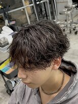 オーバル ジングウマエ(OVARL jingumae)&nbsp;波巻きパーマメンズシースルーフェザーパーマシャドウパーマ