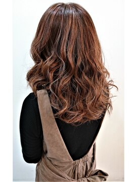 ラチャウ(La.Ciau) ハイライト＆ジュエルカラー＆カット