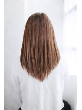 シュシュット(chouchoute) オン眉デザインカラー切りっぱなしボブ美髪マッシュウルフ/106