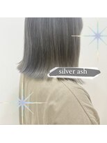 ケリーズグリーン(Kelly's Green) silver ash