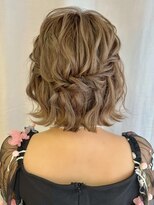 ミテ(MiTe)&nbsp;アレンジヘアセット　ハーフアップ　お呼ばれヘア　韓国ヘア