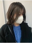 切りっぱなしボブ×顔周りレイヤー