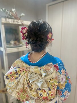 ベルトオブヴィーナス(Belt of venus) 【振袖ヘア】ルーズシニヨンアレンジ