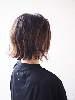 スカラ(SCALA)の写真/髪に優しいオーガニック商材使用＊自然光がたっぷり入る落ち着いた空間でサロンタイムを―