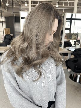 リア 近鉄八尾店(Lia) ミルクグレイジュ