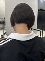 ココ 原宿(KOKO)&nbsp;ミニボブ黒髪小顔クラゲヘアーオリーブグレーココアベージュ