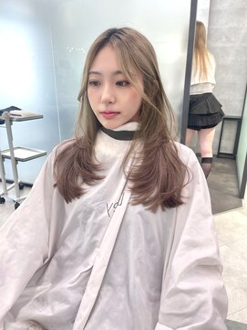 リリー(Lilley) ブリーチ×小顔レイヤー×韓国風巻き×髪質改善