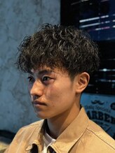 アーマイゼワークス(Ameise works) ツーブロック×波巻きパーマ