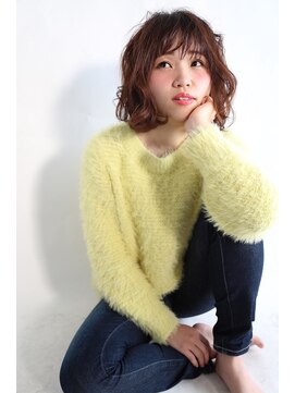 イソラブル(ISOLA-blu) 【セミウエットでオシャレ】モノトーン×ルーズカールボブ