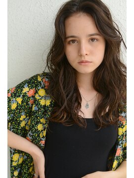 ガレージ バイ グリーン 原宿 表参道(Garage by green) 【loki】ベージュ×ラフウェーブ