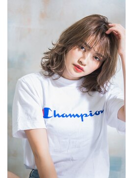 ヴァンクシー バイ ルナ(VANKCY by Luna) グレージュ ベージュ ボブ 大人ボブ 伸ばしかけ 向ケ丘遊園 簡単