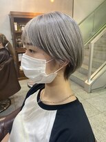 ヘアーデザイン アルエ(HAIR×design ARUE) 【YUGO】シルバー×ショート