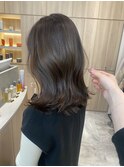 透明感たっぷりのラベンダーベージュ◎