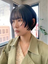 テトヘアー(teto hair) 前上がりショート、フェイスレイヤー、ブルーブラック