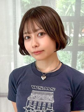 リュミエ ドゥ マッシュ(Lumier de mashu) 大阪/梅田/茶屋町/中崎町】チョコレートブラウン×ミニマルボブ