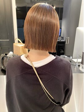 シータ(sheta) 【表参道sheta小林】外ハネボブ切りっぱなしボブ20代30代