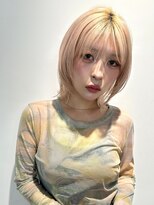 トリッカ 銀座(tricca)&nbsp;ミディアムレイヤー/ハイトーンベージュ/顔まわりレイヤー/艶