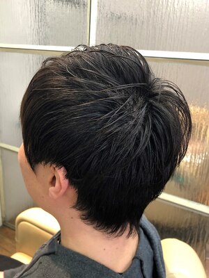 【半個室あり】オンオフ使える好印象ヘア★駅近だから仕事帰りにも◎頭皮ケアにヘッドスパもオススメ！