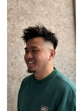 ヘアサロン シュウ 【戸田公園5分/メンズバーバー】スキンフェード×パーマ