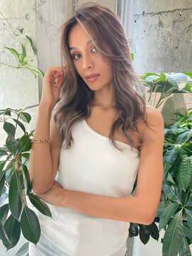 ヨロ 小岩(YOLO) ハイライトカラーミルクティーベージュケアブリーチダブルカラー