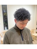 波巻ツイストスパイラル×シルバーカラー 刈り上げツーブロック