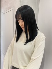 【YOKE】ブルーブラック/顔まわりレイヤー/髪質改善/暗髪/艶髪