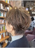 ミセス 耳掛けショートパーマスタイル
