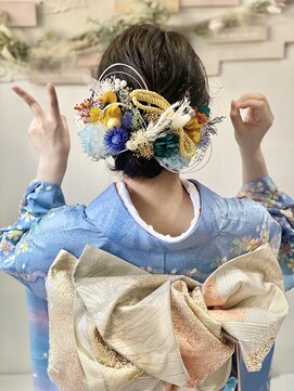 ヘアセットサロンエッジ(Edge) 二十歳のつどいにふわふわシニヨン