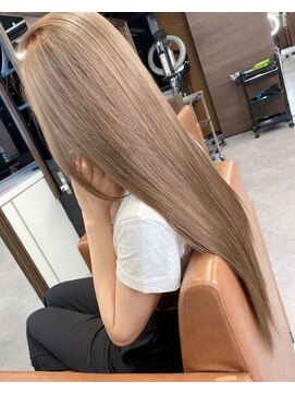 エヌプラスリタ 近鉄八尾(N+lita) イメチェン/外ハネボブ/美髪/ワイドバング/ホワイトブロンド