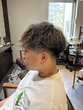 ロウ トウキョウ 八王子店(RAW TOKYO) ホワイトメッシュ　ツイストスパイラル　シャドウパーマ　八王子