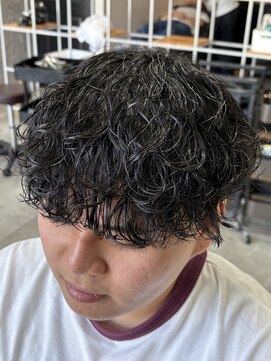 レボ(Revo) 王道人気。波巻きパーマ