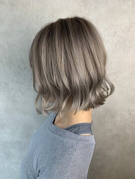 バズ サッポロ バイ フィーネ(BuzZ sapporo by Fi-Ne) グレージュナチュラルバレイヤージュ