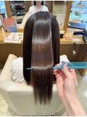 くせも伸ばしてツヤ髪叶える♪髪質改善ストレート