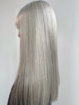 fuu + KENJE 【フウバイケンジ】 【12月6日NEW OPEN(予定)】 ホワイトブロンド/ブリーチカラー/MIYU