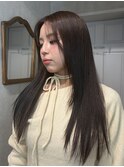赤み消しにピッタリのオリーブカラー