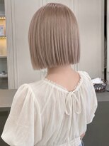 セプト 天神大名(SEPT.)&nbsp;ミルクティーベージュ アッシュ ブリーチ ダブルカラー ボブ