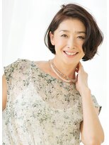 カジュアルなセレブ風ボブ