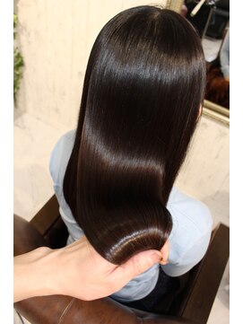 エデン トリートメントサロン 難波店(EDEN) 髪質改善/大人可愛いセンターパート/艶カラー20代30代