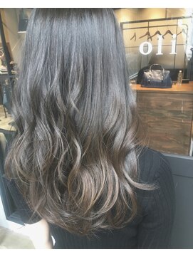 オリ(oli) 外国人風ナチュラルグラデーションカラーフォギーグレージュ