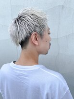 レフ(LEF)&nbsp;【オダオススメ！】ホワイトブリーチツーブロショート