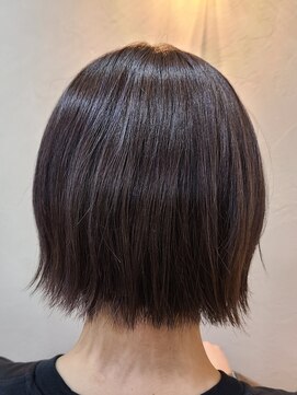 シェルビー 新宿(SHELBe) ワンレンボブ×オリーブベージュ [新宿/髪質改善/ヘッドスパ]