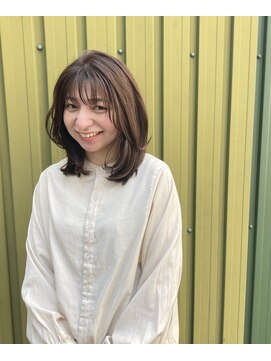 ヘアメイク マルナ 本店(HAIR MAKE MALUNA) レイヤーミディアム