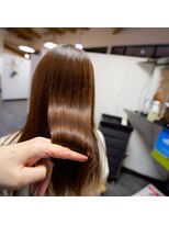 カミケン 方木田店(kamiken.)&nbsp;上品きれい潤いツヤ美髪美人ストレート【カミケン方木田店】