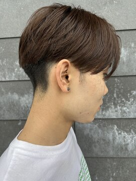 ヒュイル バイ ニアウ(Hwyl by Niau) メンズマッシュセンターパートスパイラルパーマニュアンスパーマ