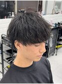 ソフトツイストパーマ刈り上げなしツーブロックショートウルフ