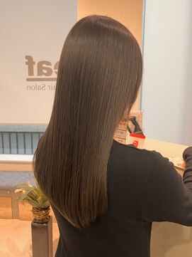 ニーフ 恵比寿(neaf) イメチェン　ホワイトブロンド　外ハネボブ 美髪　ワイドバング