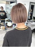 ボブ×ベージュ